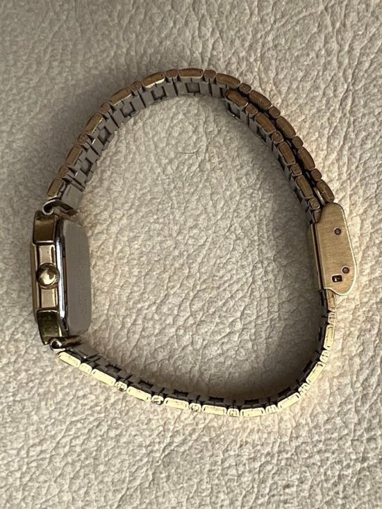 Vtg Oscar De La Renta Watch Women 19mm Gold Tone Diamond Octagon